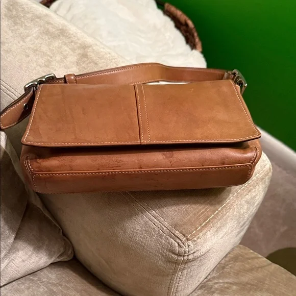 Vintage Coach Legacy Mini Crossbody/Shoulder Leather Bag - Picture 2 of 10